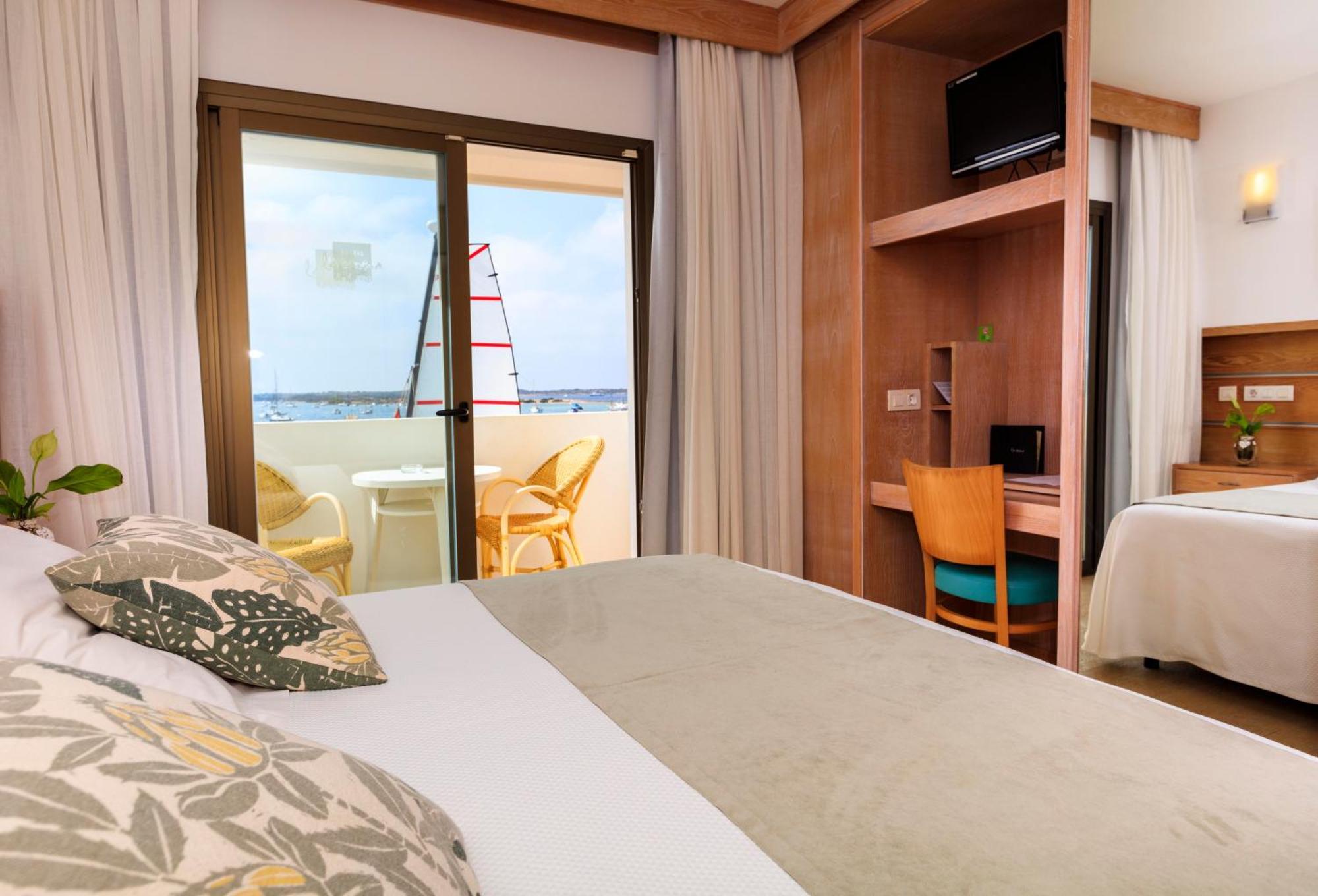 Hostal La Savina La Savina  Room photo